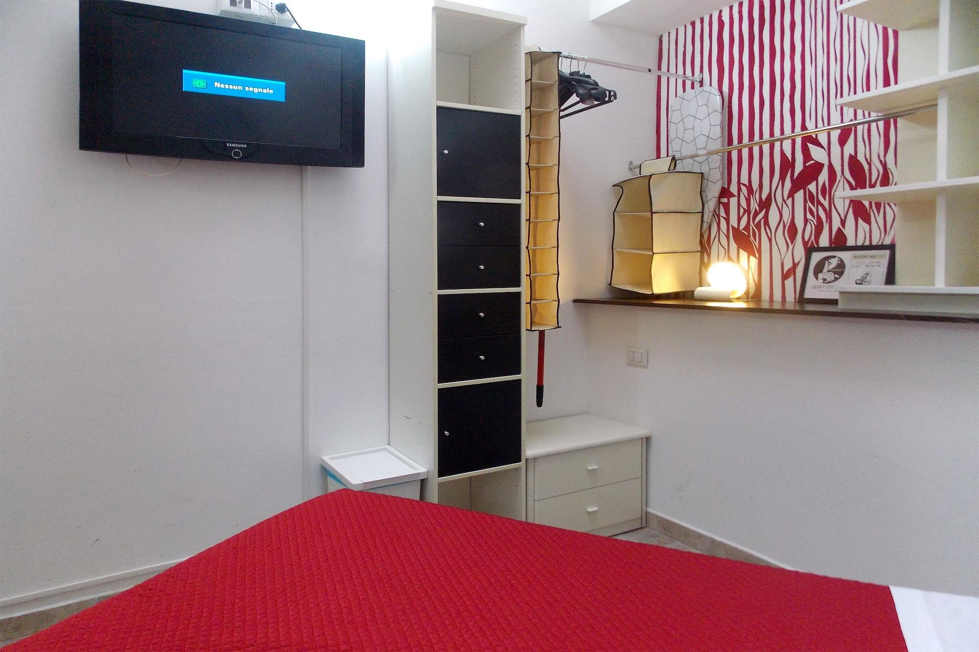 Hostel Colours Milan Bagian luar foto