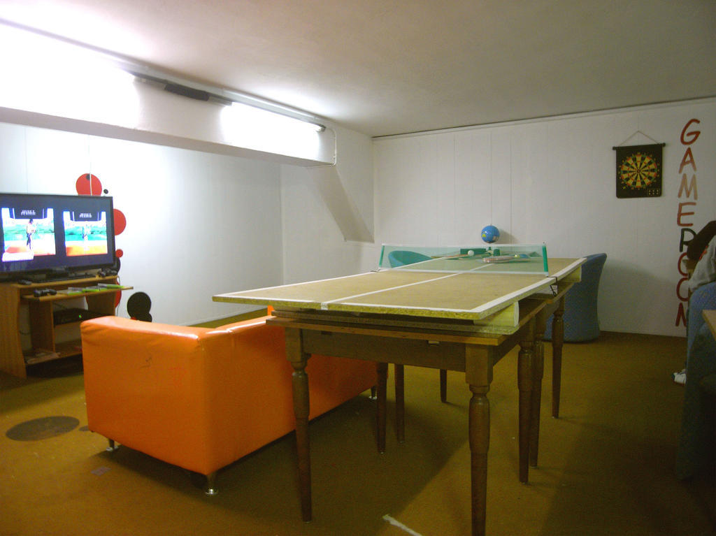 Hostel Colours Milan Bagian luar foto
